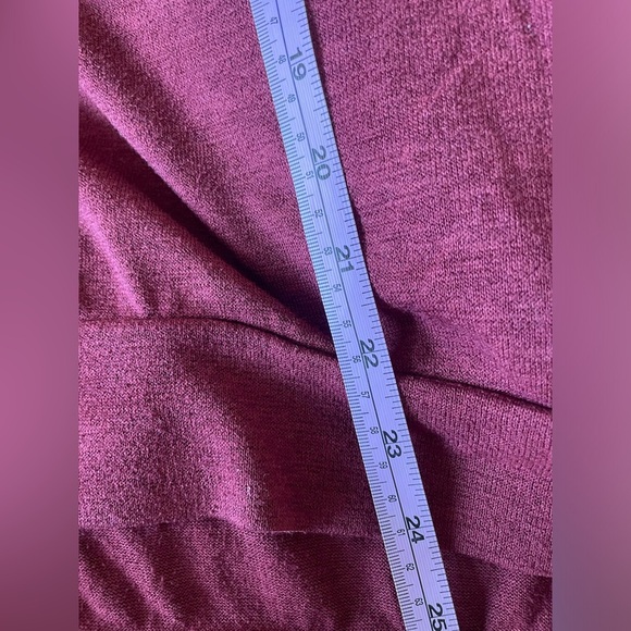 Wilfred aritzia Burgundy Long Sleeve scoop neck baggy sweater top medium - Picture 6 of 7